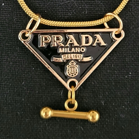 PRADA Pendant Necklace - Picture 4 of 4